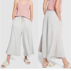 GOOP G LABEL Culotte Sweatpants Pants Wide Leg Small Gray Pink Tuxedo Stripe